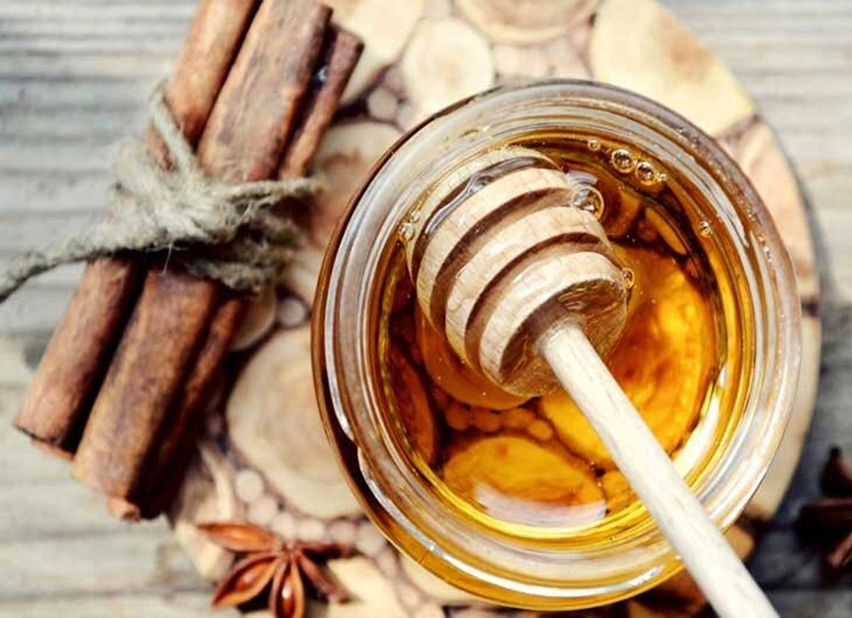 درمان سرماخوردگی با عسل و دارچین