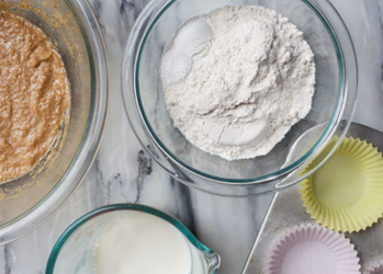 3 روش تهیه کاپ کیک کره بادام زمینی ساده و خوشمزه