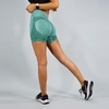 شلوارک سیملس ورزشی زنانه مدل پشت چین دار HMT-1J520 سبز آبی