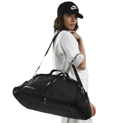 ساک ورزشی بنج مدل GNT-Blck-252720 جاکفشدار