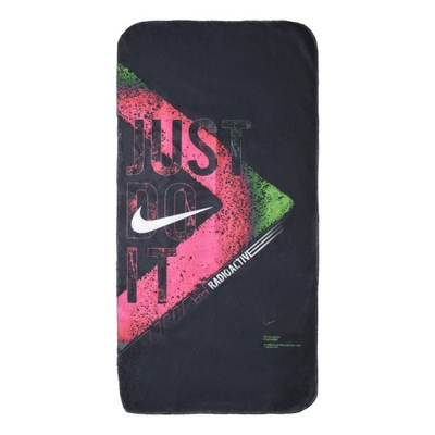 حوله ورزشی نایک مدل ۴۰۴C0476 ابعاد ۱۰۰ در ۵۰ سانتی متر