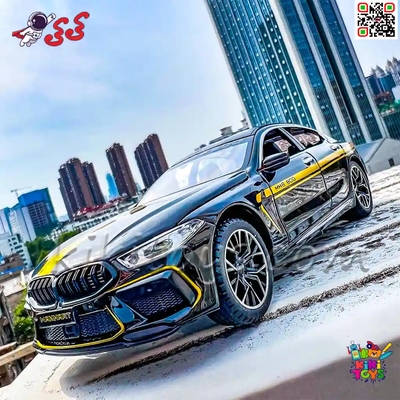 ماکت فلزی ماشین بی‌ام‌و BMW سری M8 در مقیاس 1:24
