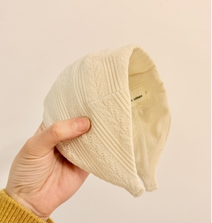 اسکارف شیری 