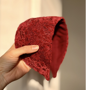 اسکارف پریچهر زرشکی