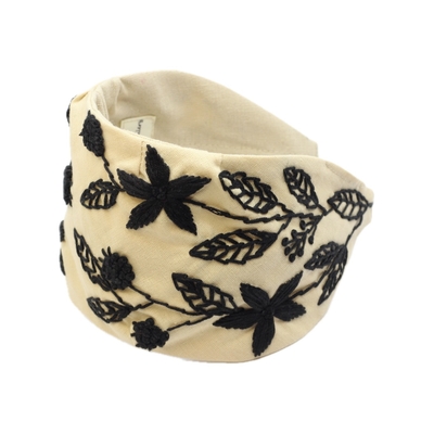 تل اسکارف نخی گلدوزی مدل گل سیاه/black flower