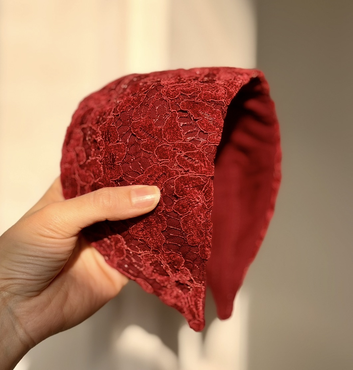 اسکارف پریچهر زرشکی