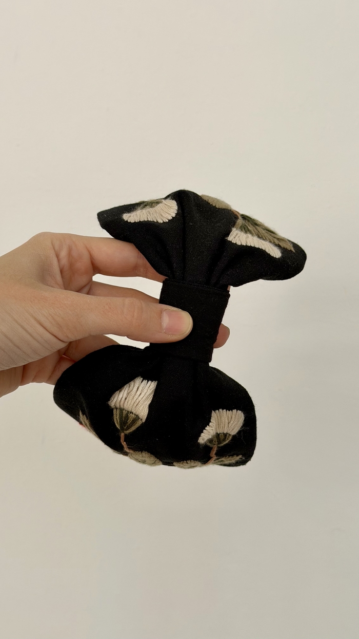 تل جسور مشکی