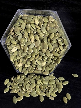 مغز تخمه کدو نیم کیلویی تازه و باکیفیت