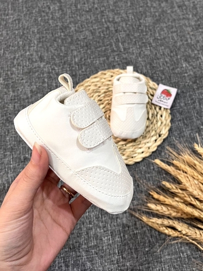 پاپوش سفید کد ۱۱۴۲