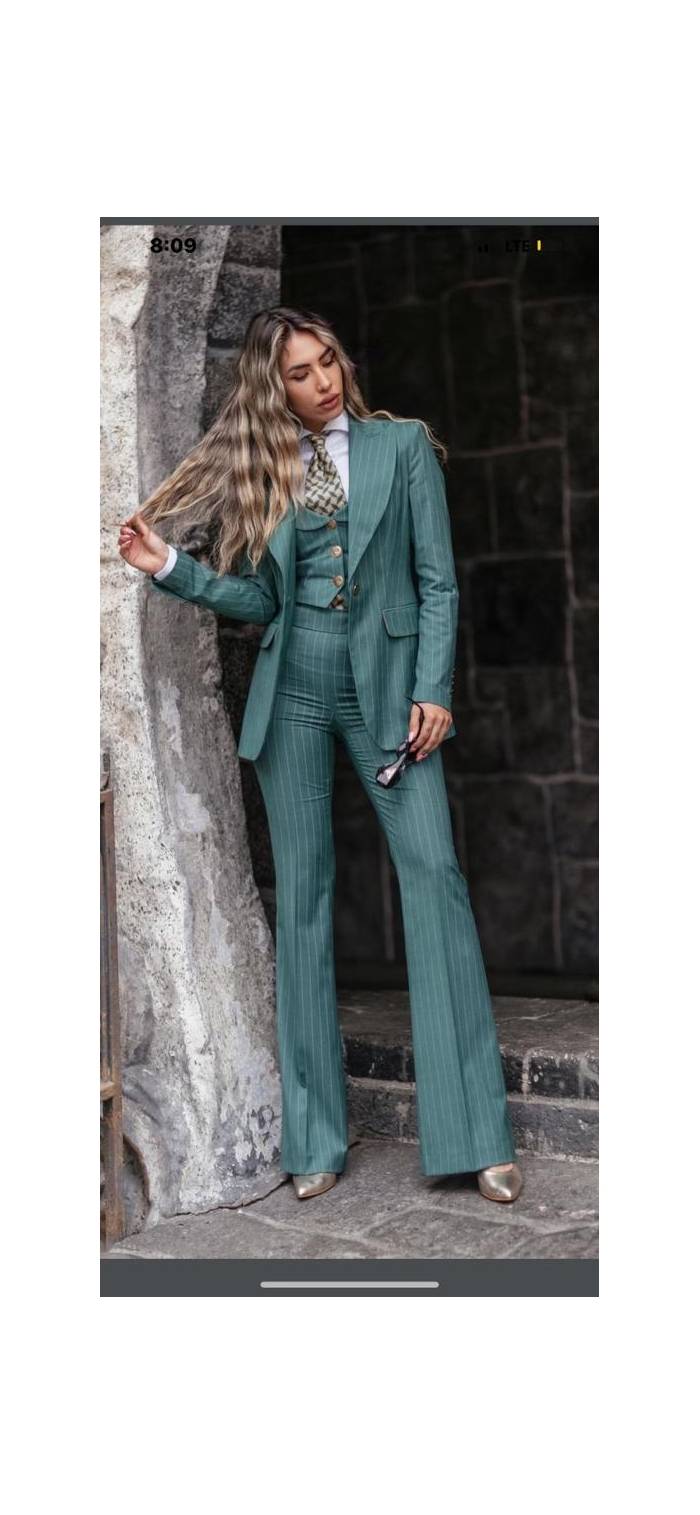 کت شلوار زنانه