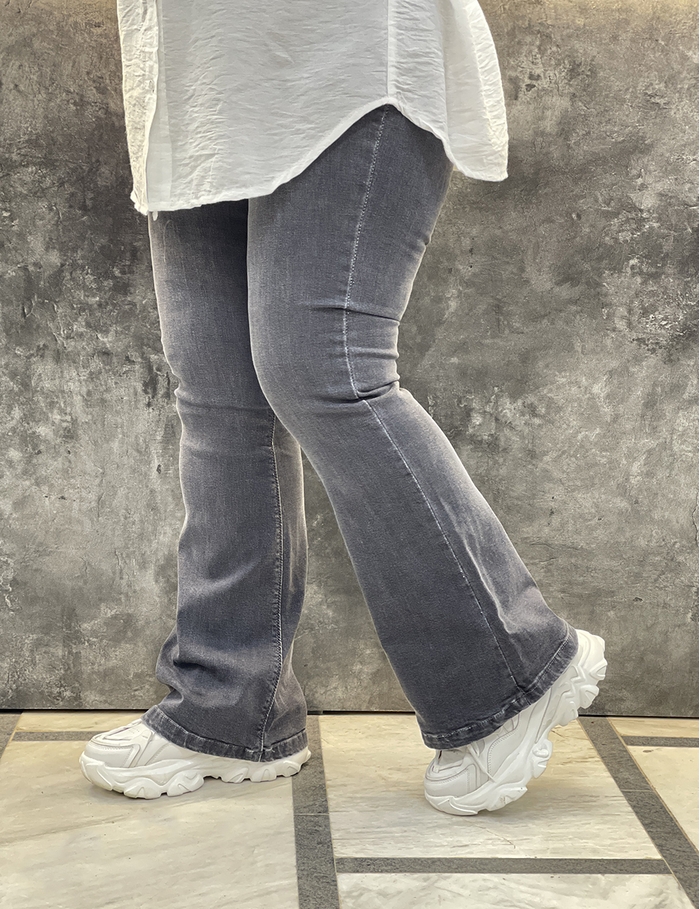 شلوار جین زنانه مدل دمپا کد 95B