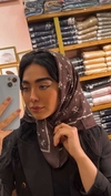 مینی اسکارف چاپی قهوه‌ای 