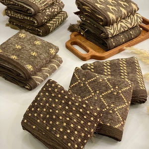 شال کشمیری بژ