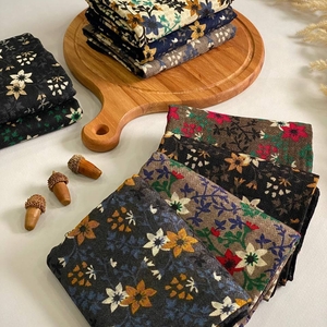 روسری نخی گلی دور دوخت