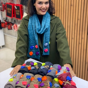 شال گردن آنغوره 