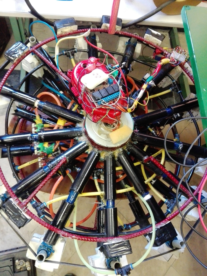 نمونه چرخ هوشمند با آج متغیر نسبت به شرایط جاده،آب و هوا و جغرافیایی مختلف.