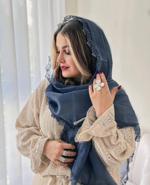 شال حریرنخ سنگشور دور دانتل گل وارداتی کد۱۴۲