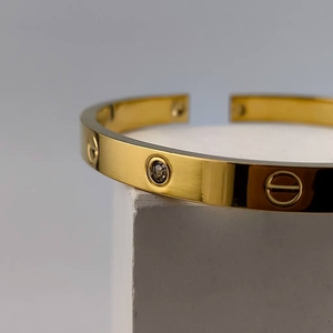 بنگل کارتیر نگینی کد۱۰۴۵