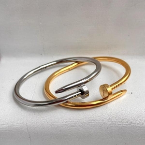 بنگل میخی مدل کارتیر کد۱۰۴۷