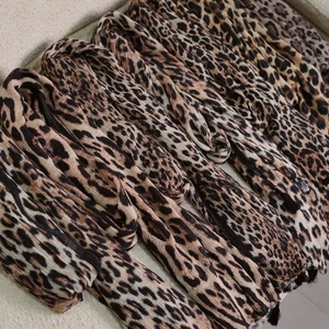 شال پلیسه برشکا ‌لمه پلنگی وارداتی کد294