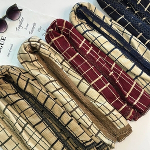 شال پلیسه برشکا چهارخونه قلاب بافی کد۲۸۲