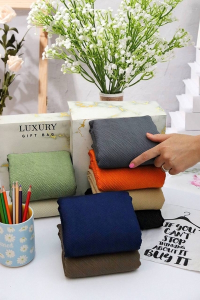 روسری پلیسه نخی پاییزه دورریش کد۲۷۶