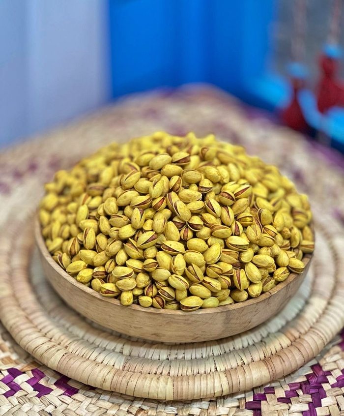 پسته احمد آقایی